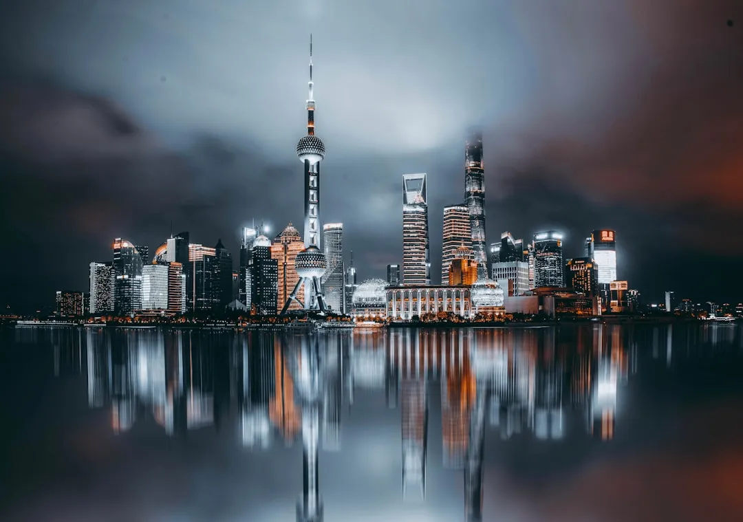 企业宣传片与短视频拍摄在品牌传播中的差异化应用策略